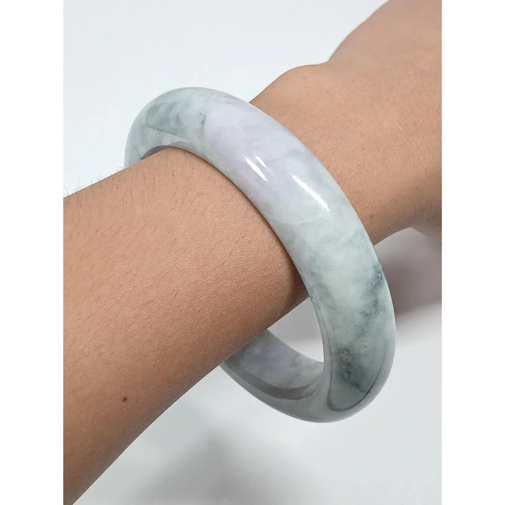 Smoky White Jadeite Bangle 67mm Lavender Veins